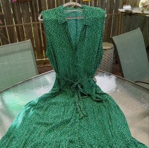 Croft & Barrow Sleeveless Maxi Shirtdress, Green Petal Print, L